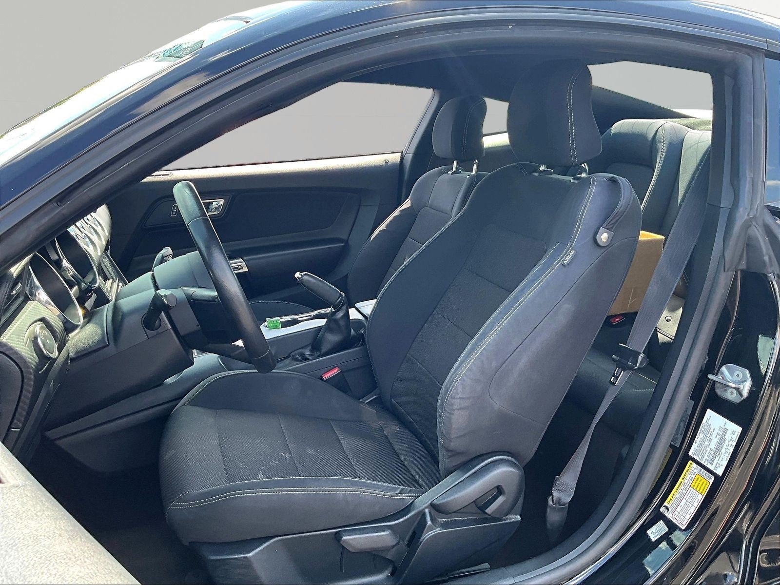 Used 2016 Ford Mustang Coupe RWD image 20