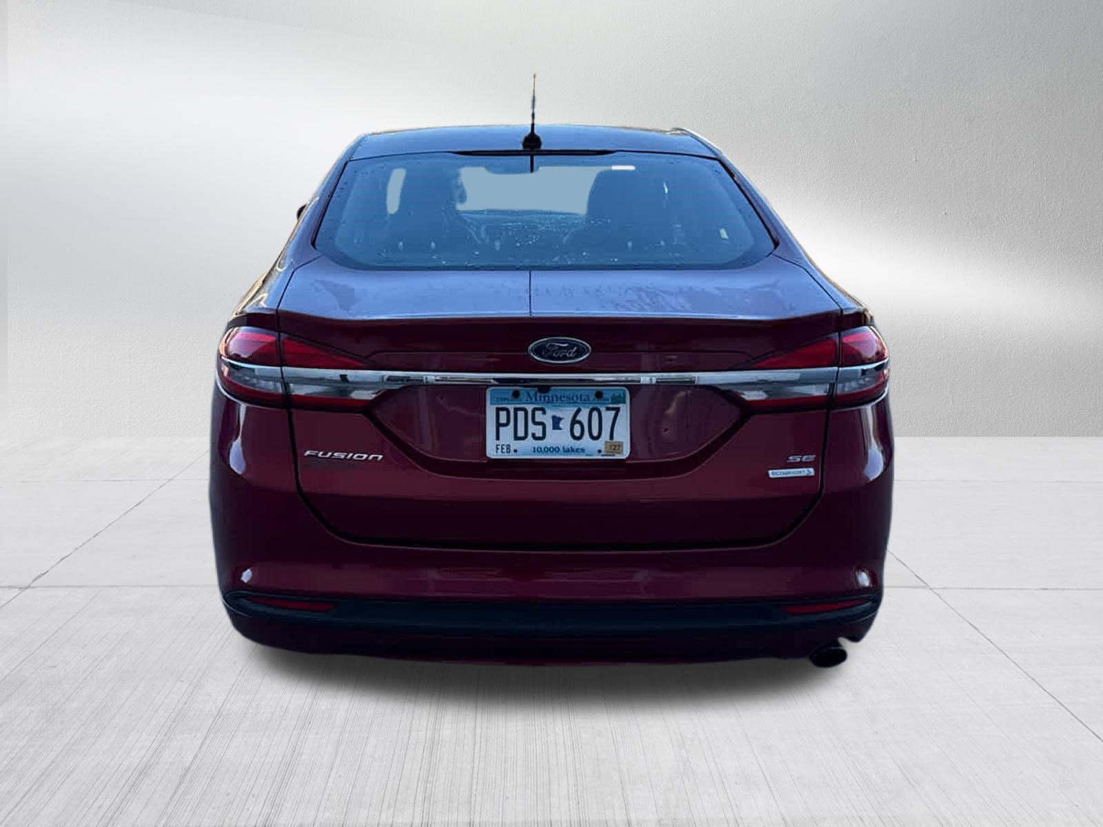 Used 2017 Ford Fusion SE w/ Fusion SE Technology Package FWD image 6