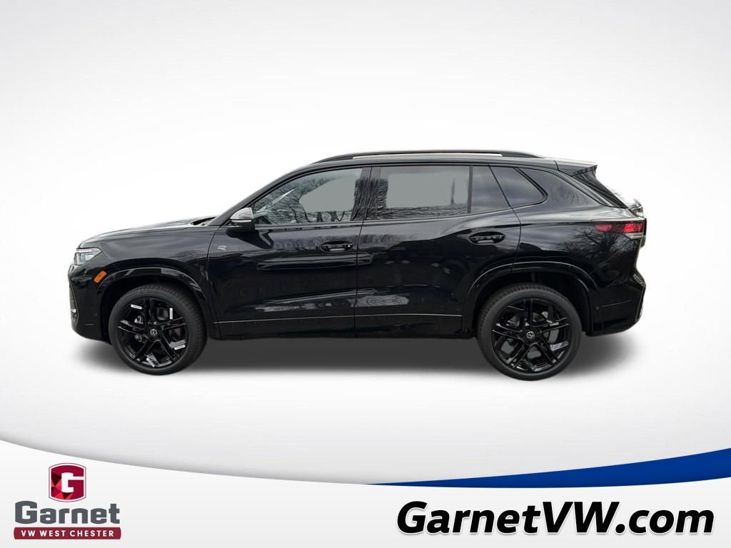 New 2026 Volkswagen Tiguan SE R-Line image 2