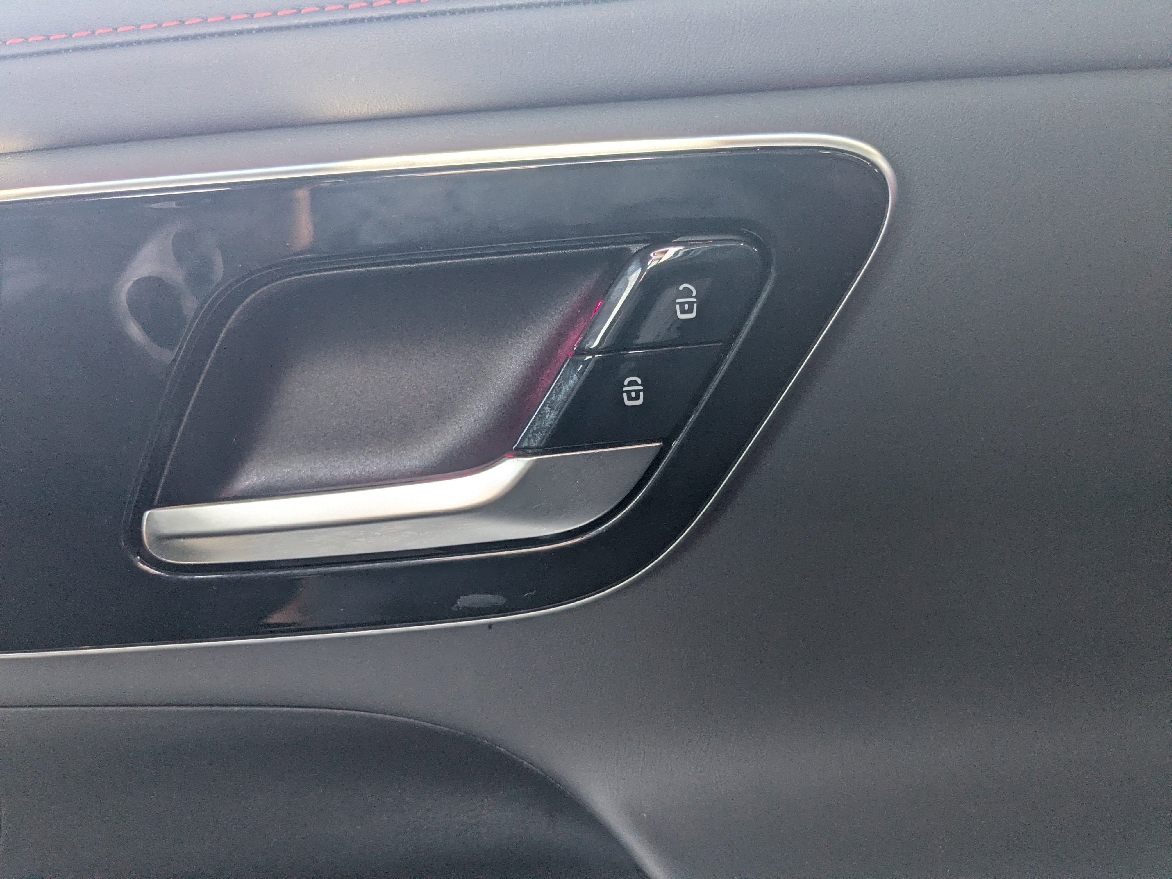 Used 2025 Mercedes-Benz GLC 43 AMG 4MATIC image 18