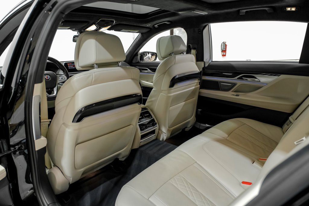 Used 2021 BMW ALPINA B7 xDrive image 36