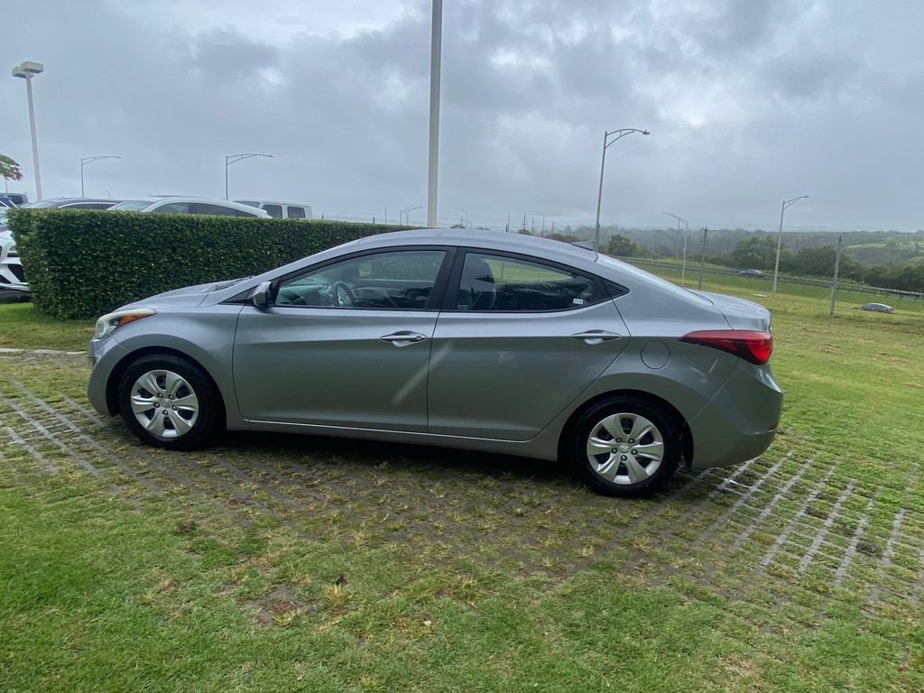 Used 2016 Hyundai Elantra SE FWD image 4