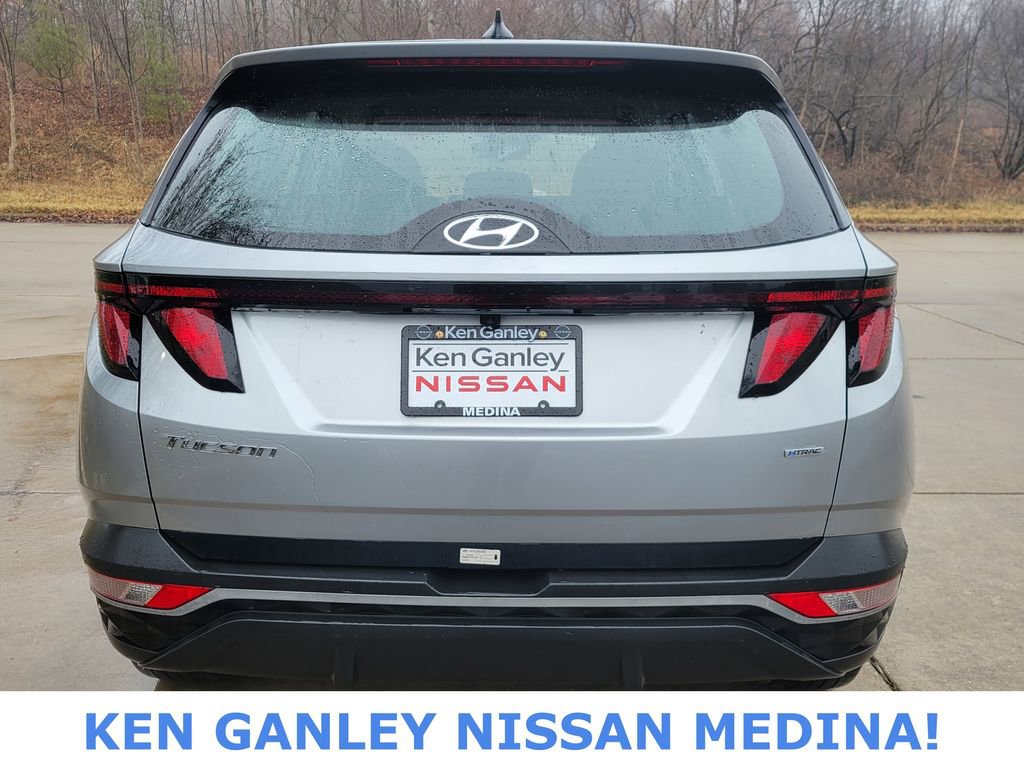 Used 2024 Hyundai Tucson SE image 4