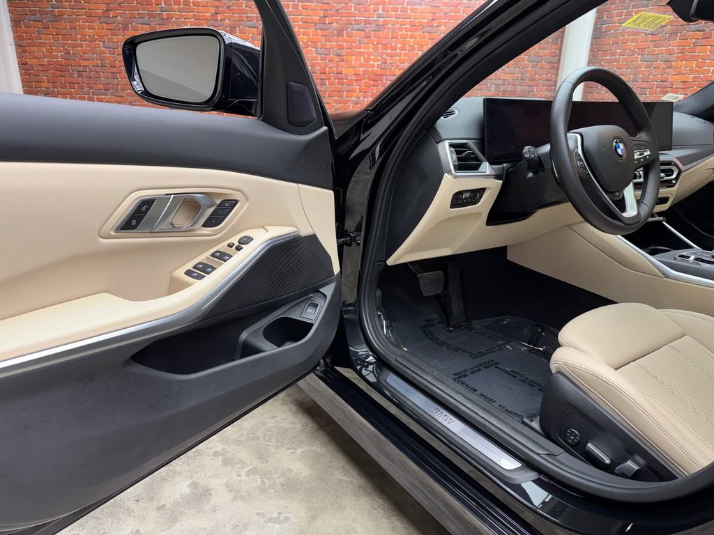 Certified 2023 BMW 330i xDrive Sedan w/ Convenience Package AWD/4WD image 10