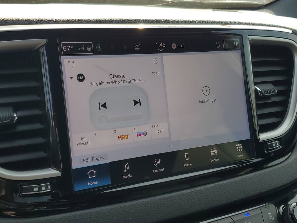 Used 2025 Chrysler Pacifica Select image 19