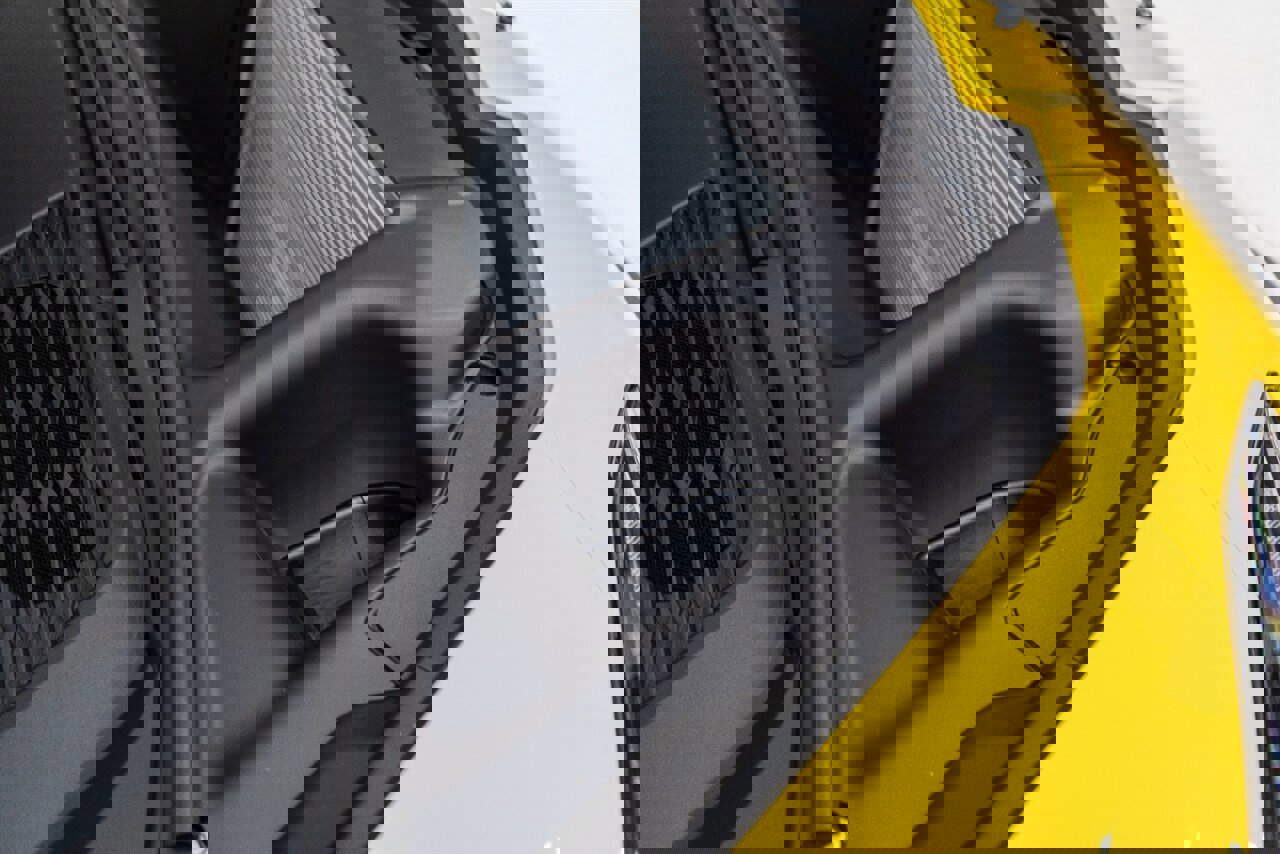 Used 2026 Chevrolet Corvette ZR1 w/ ZR1 Carbon Fiber Aero Package image 60