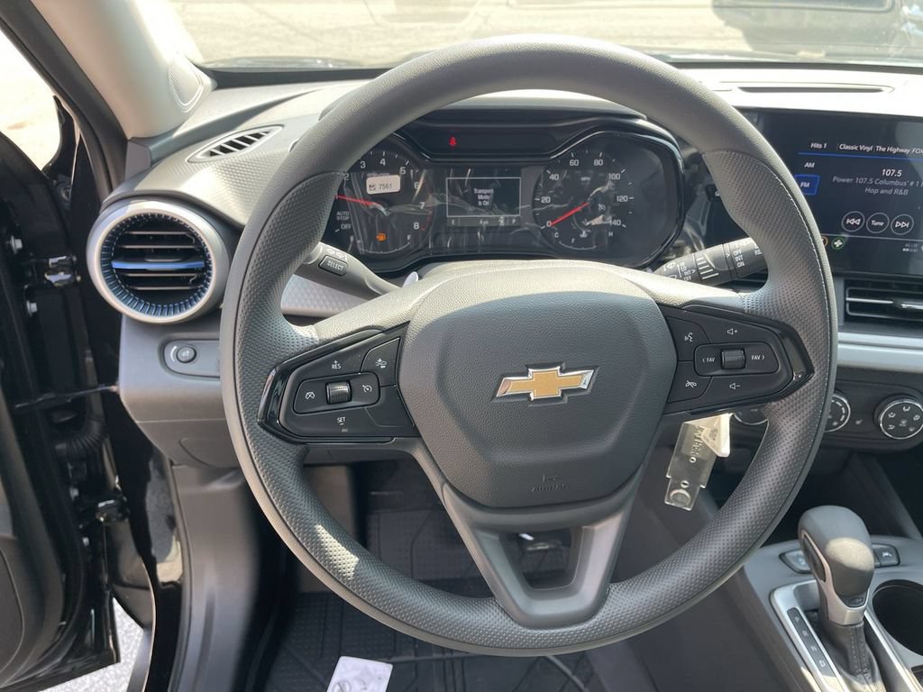 New 2026 Chevrolet Trax LS w/ LS Convenience Package FWD image 14