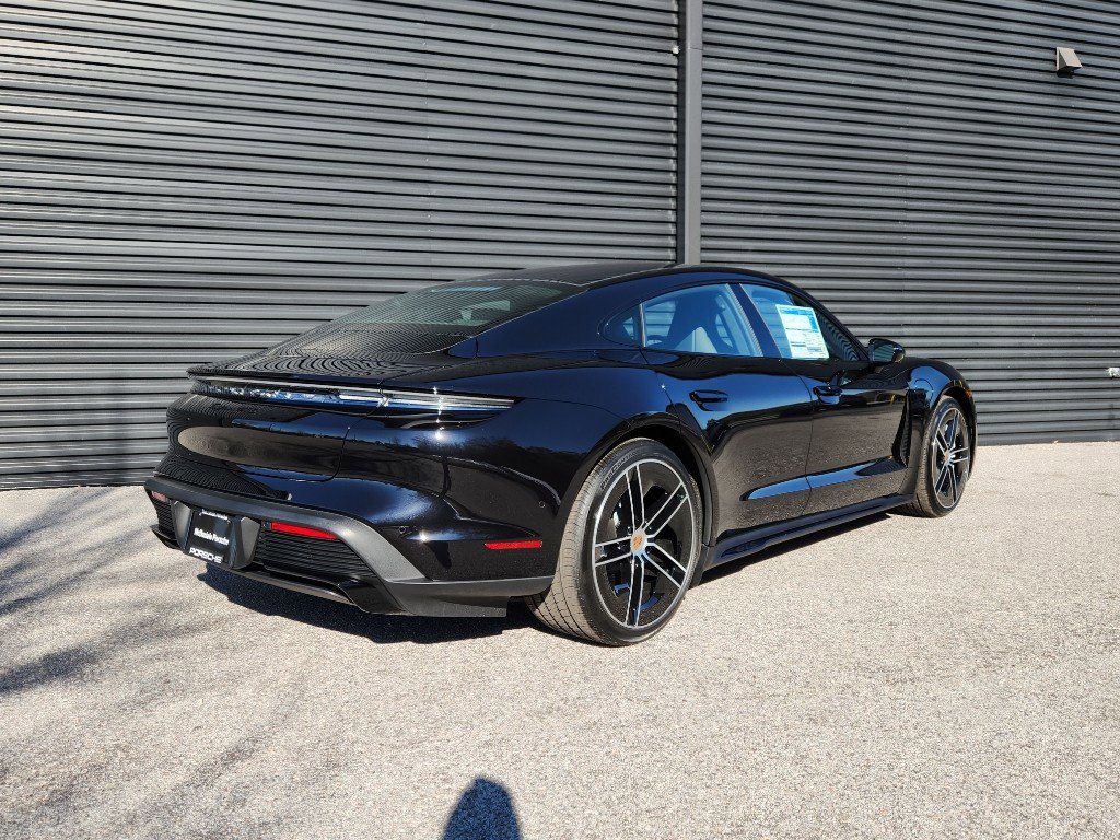 New 2026 Porsche Taycan GTS image 7