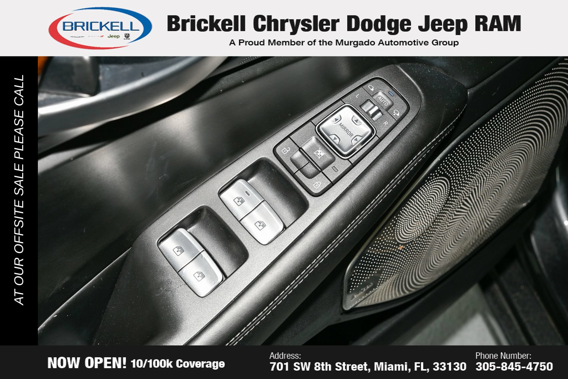 Used 2017 Genesis G90 3.3T Premium RWD image 27
