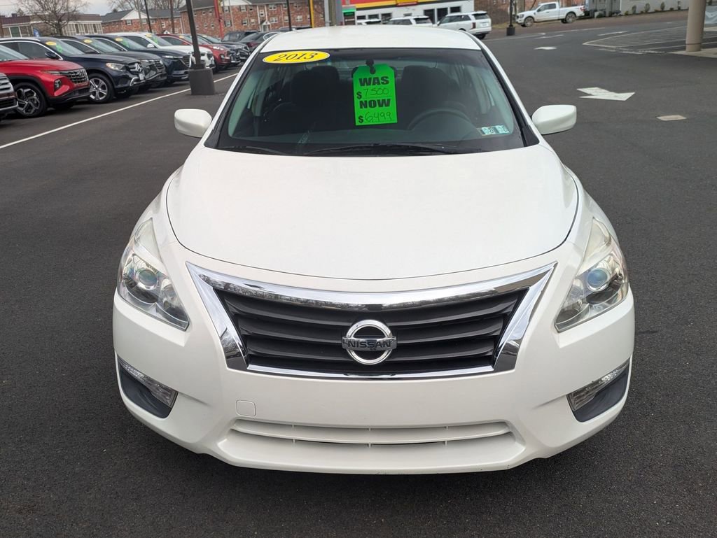 Used 2013 Nissan Altima 2.5 S FWD image 2