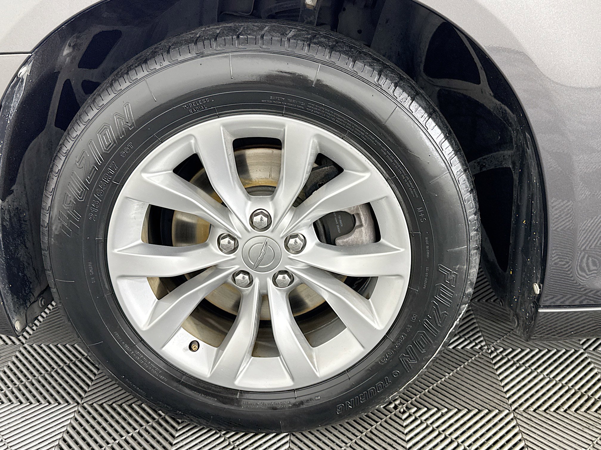 Used 2020 Chrysler 300 Touring RWD image 37