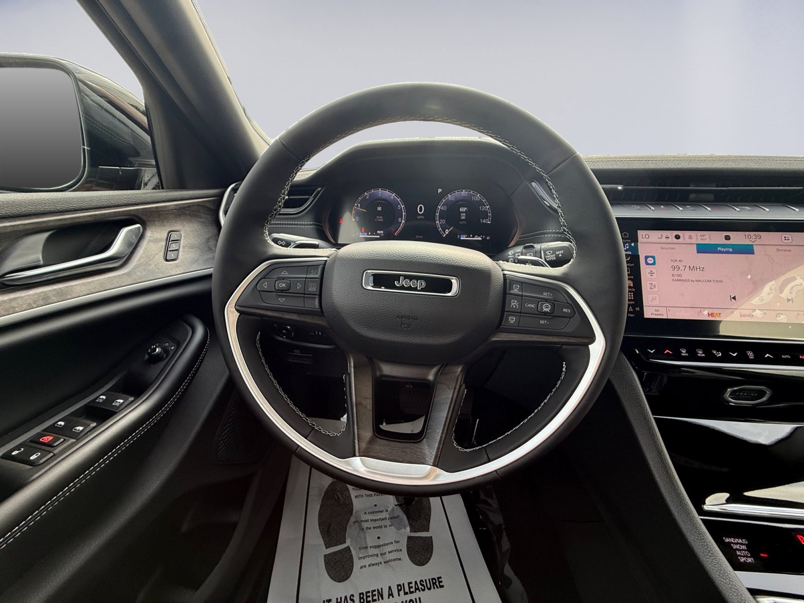 New 2027 Jeep Grand Cherokee Limited AWD/4WD image 12