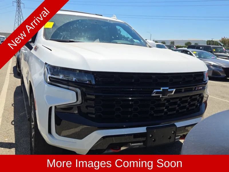 Used 2024 Chevrolet Suburban Z71 w/ Z71 Off-Road Package AWD/4WD image 2