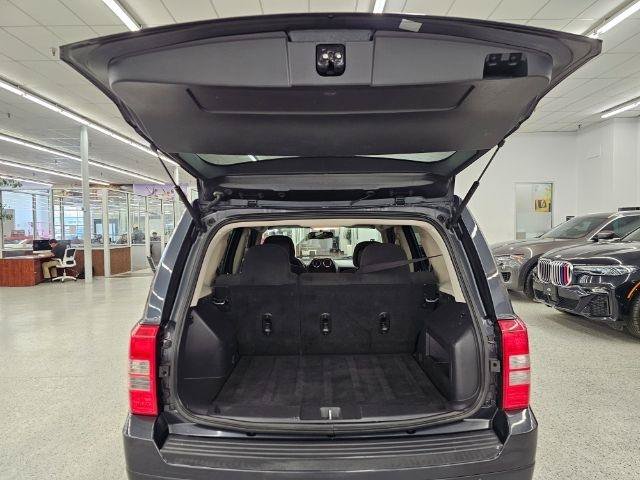 Used 2016 Jeep Patriot Sport w/ Power Value Group FWD image 39