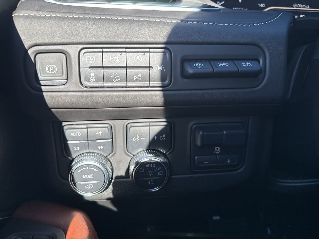 Used 2024 GMC Yukon Denali Ultimate image 26