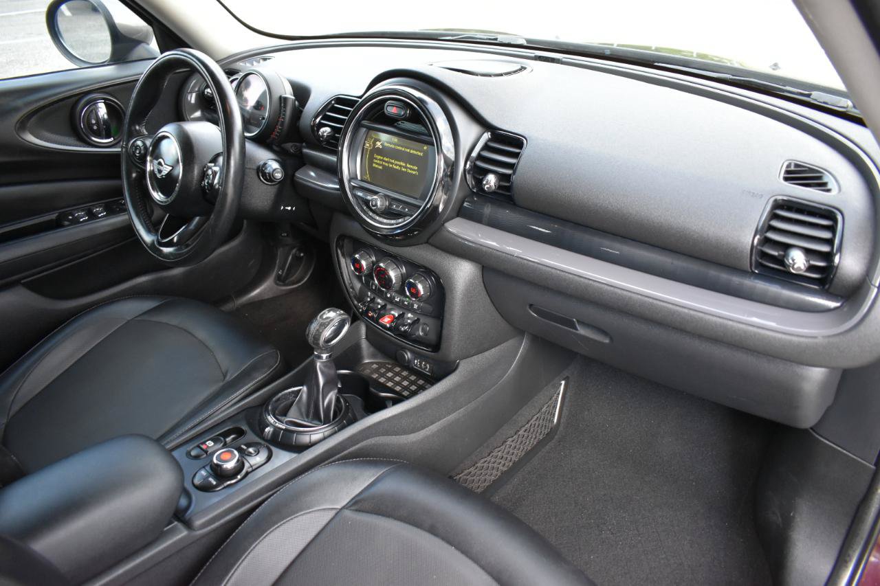Used 2017 MINI Cooper Clubman FWD image 13