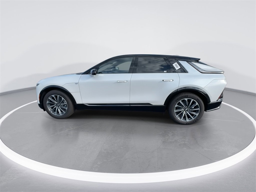 New 2025 Cadillac Lyriq Sport image 5