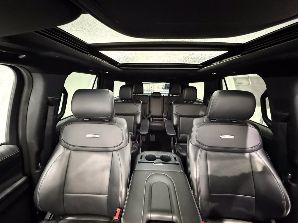 Certified 2025 Ford Expedition Max Platinum w/ Stealth Performance Package AWD/4WD image 37