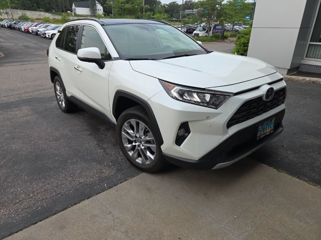 Used 2019 Toyota RAV4 Limited w/ Advanced Technology Package AWD/4WD image 27