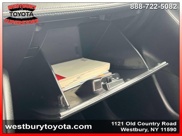 Used 2019 Toyota Yaris LE FWD image 31