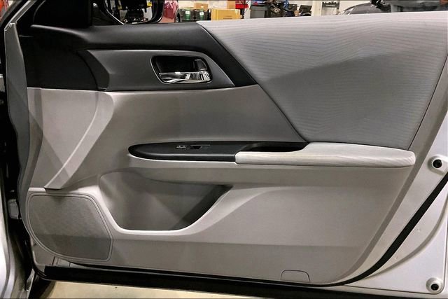 Used 2015 Honda Accord LX image 24