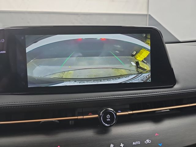 Used 2023 Nissan Ariya AWD image 31