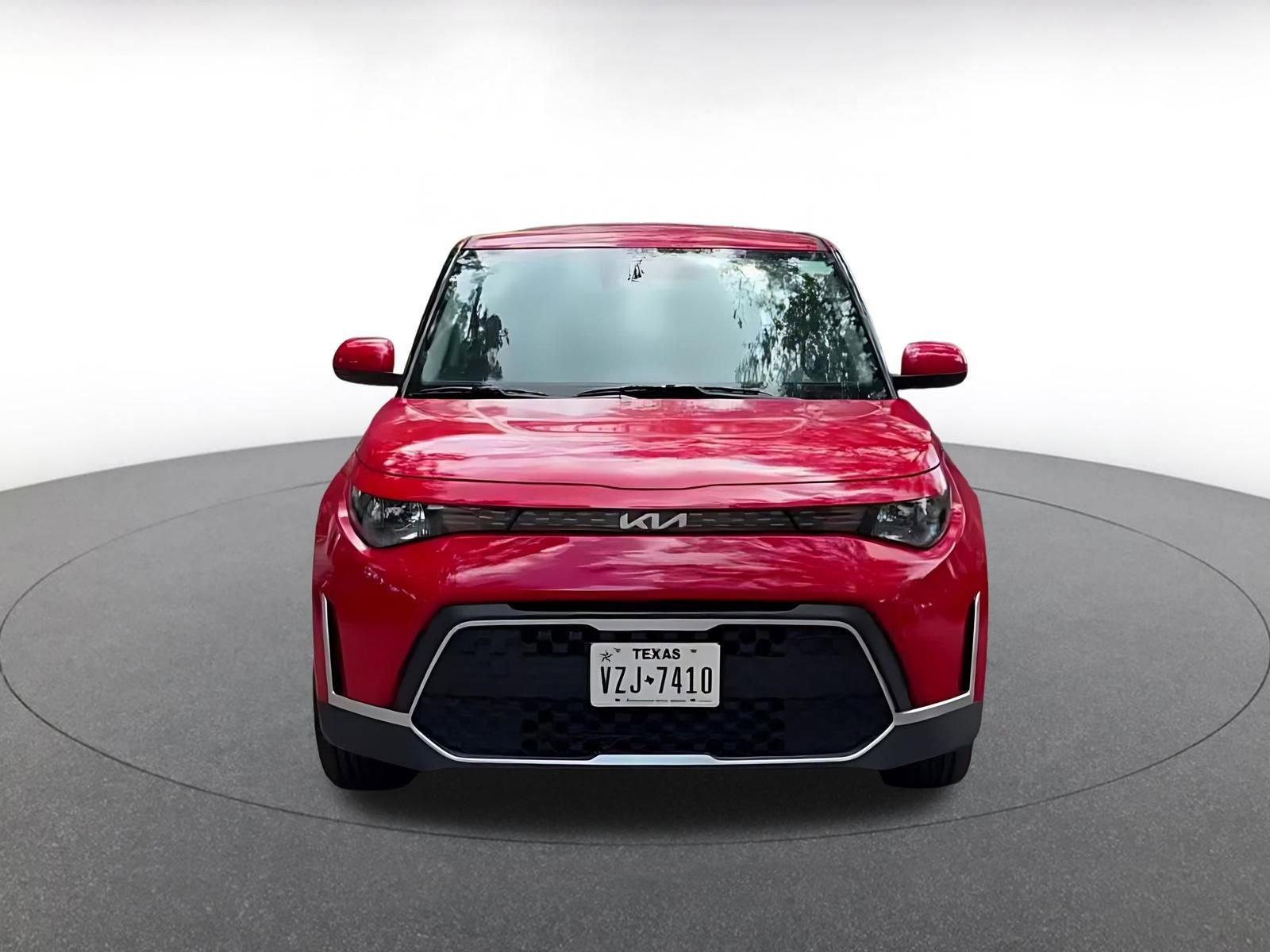 Used 2025 Kia Soul LX w/ LX Technology Package FWD image 7