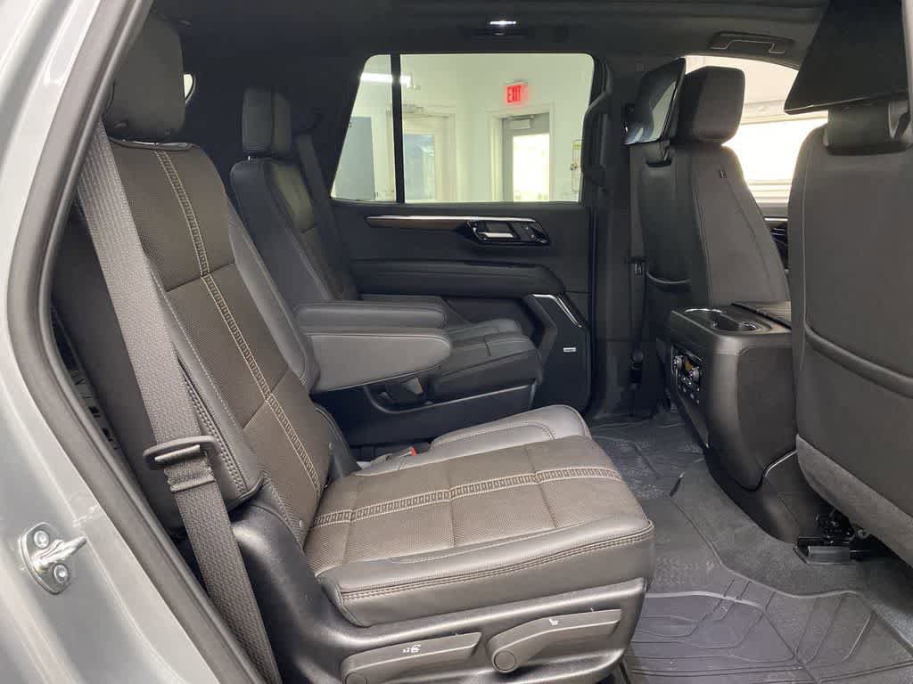 Used 2025 Chevrolet Tahoe High Country image 18