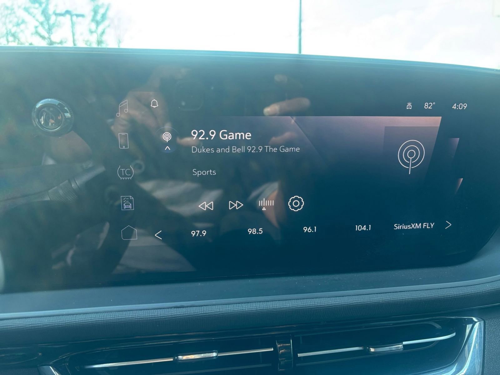 Used 2025 Buick Envista Sport Touring FWD image 20