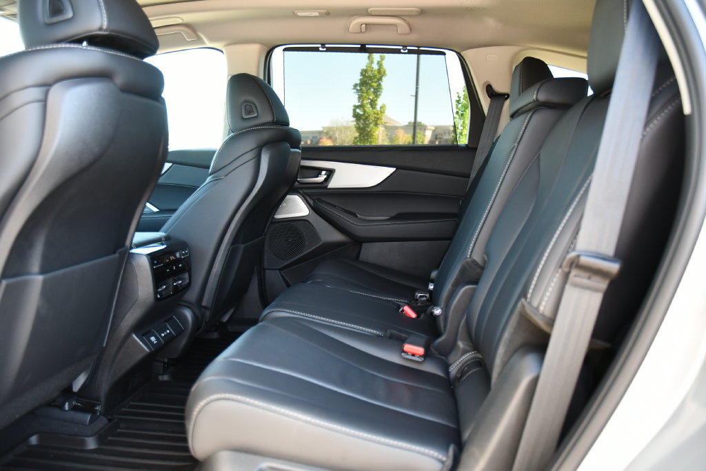 Certified 2026 Acura MDX w/ Technology Package AWD/4WD image 27