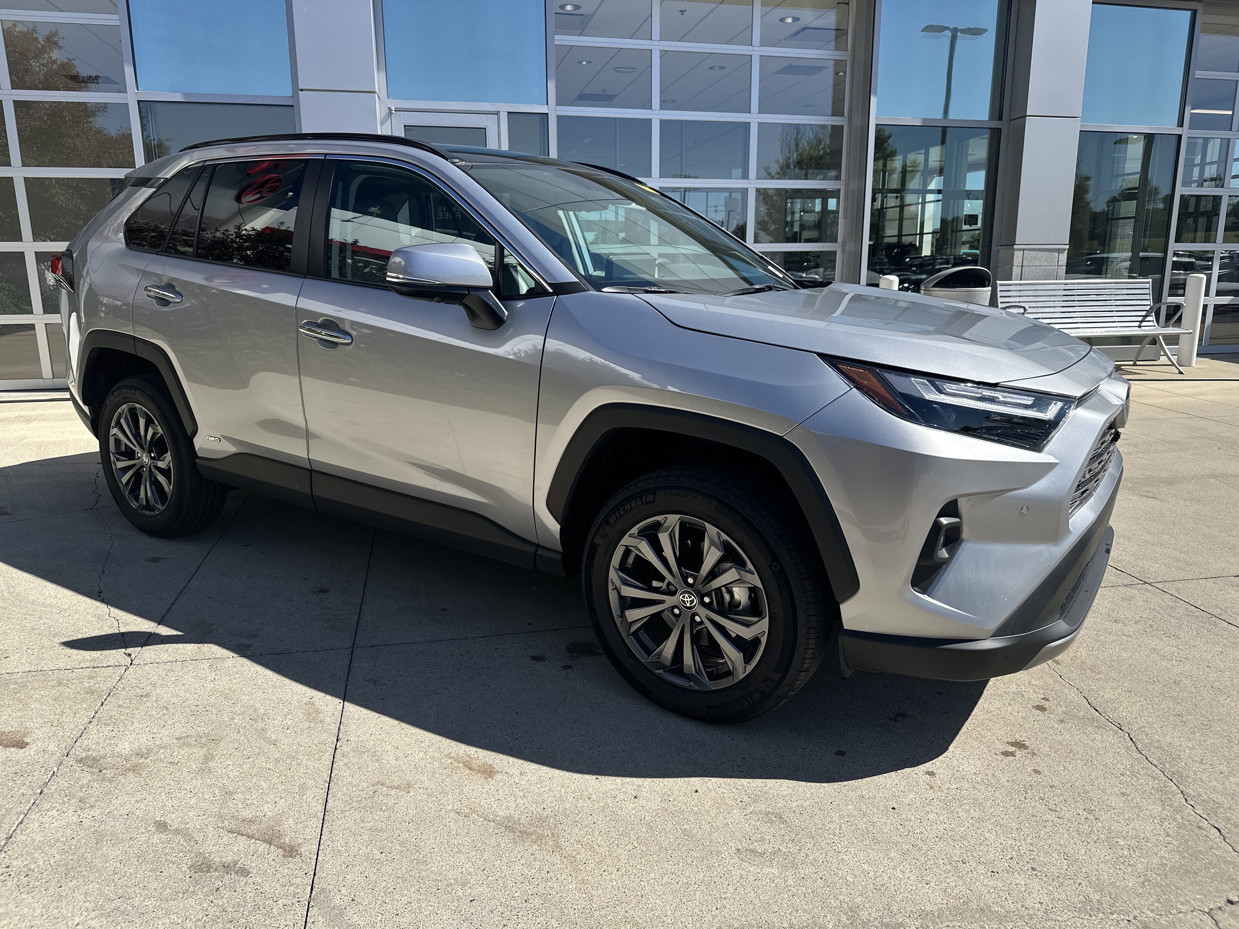 Used 2024 Toyota RAV4 Limited w/ Advanced Technology Package AWD/4WD image 2