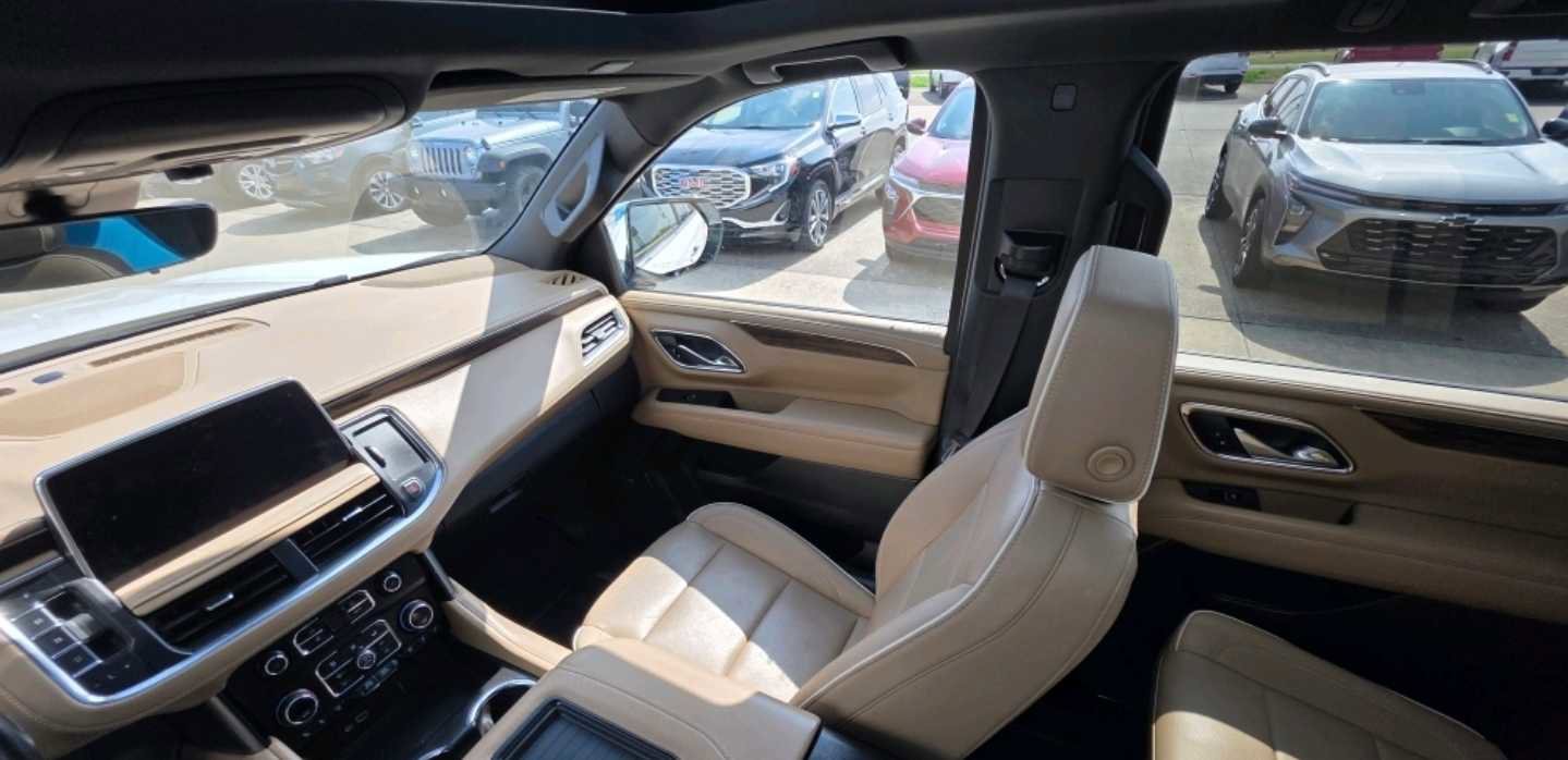 Used 2023 Chevrolet Tahoe Premier AWD/4WD image 20
