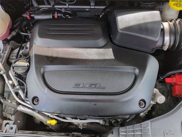 Certified 2023 Chrysler Pacifica Limited image 33