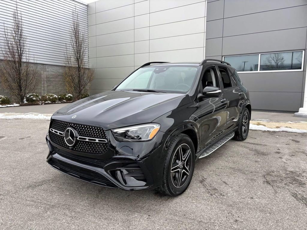 Used 2024 Mercedes-Benz GLE 350 4MATIC image 3