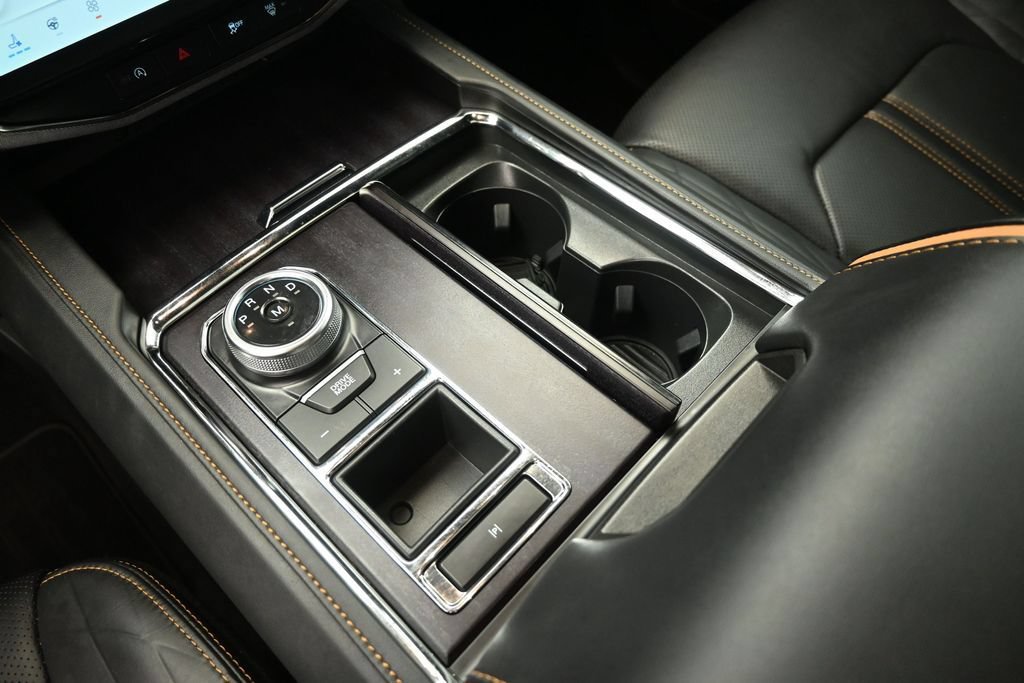 Used 2024 Ford Expedition Max Platinum RWD image 29