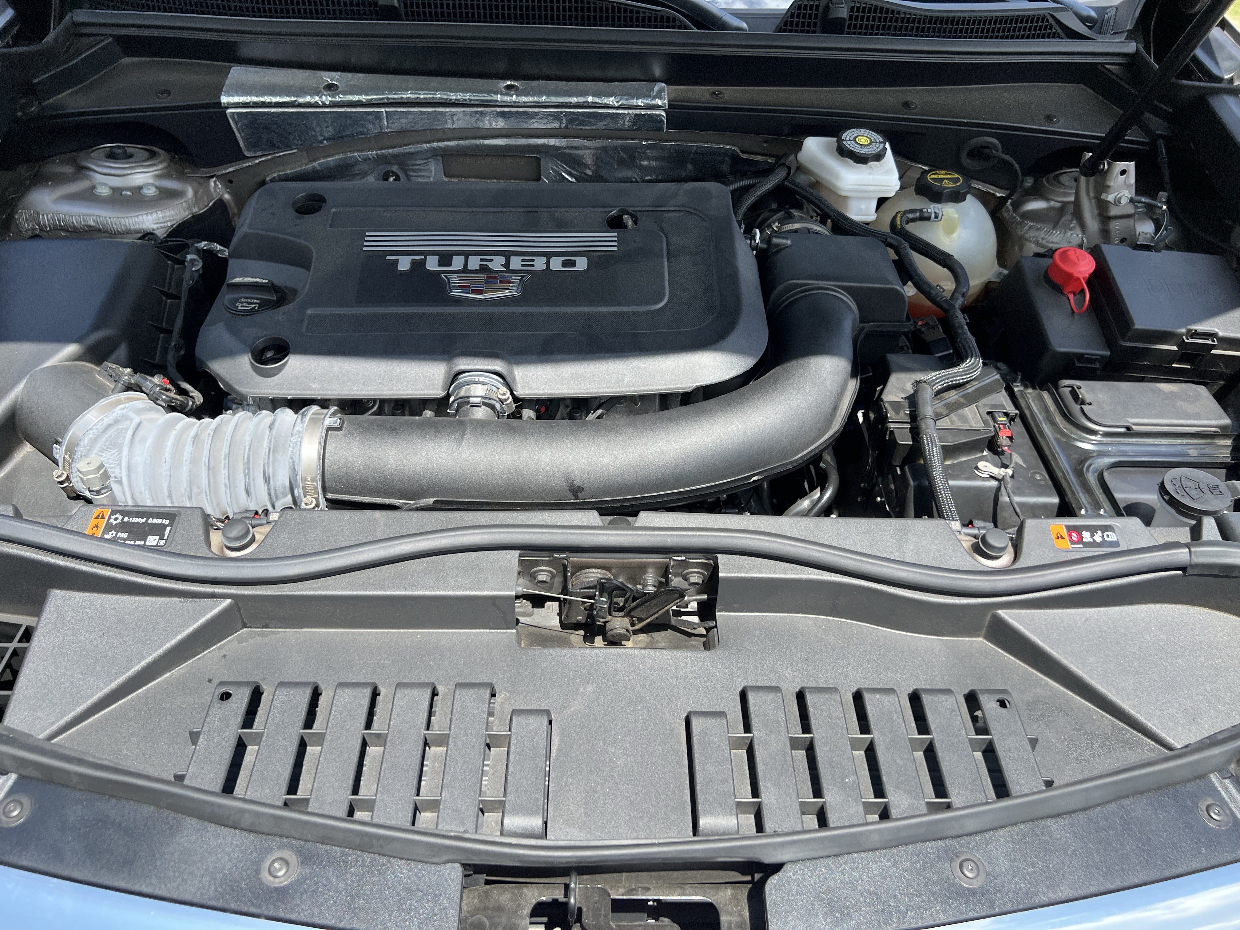 Used 2025 Cadillac XT4 Premium Luxury FWD image 36
