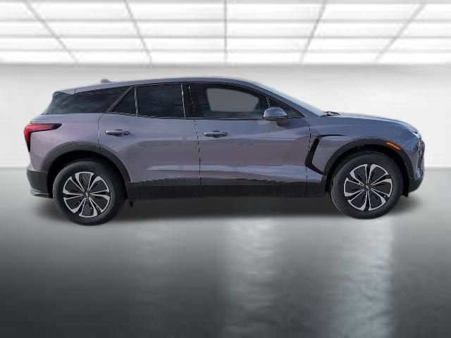 New 2025 Chevrolet Blazer EV LT AWD/4WD image 28
