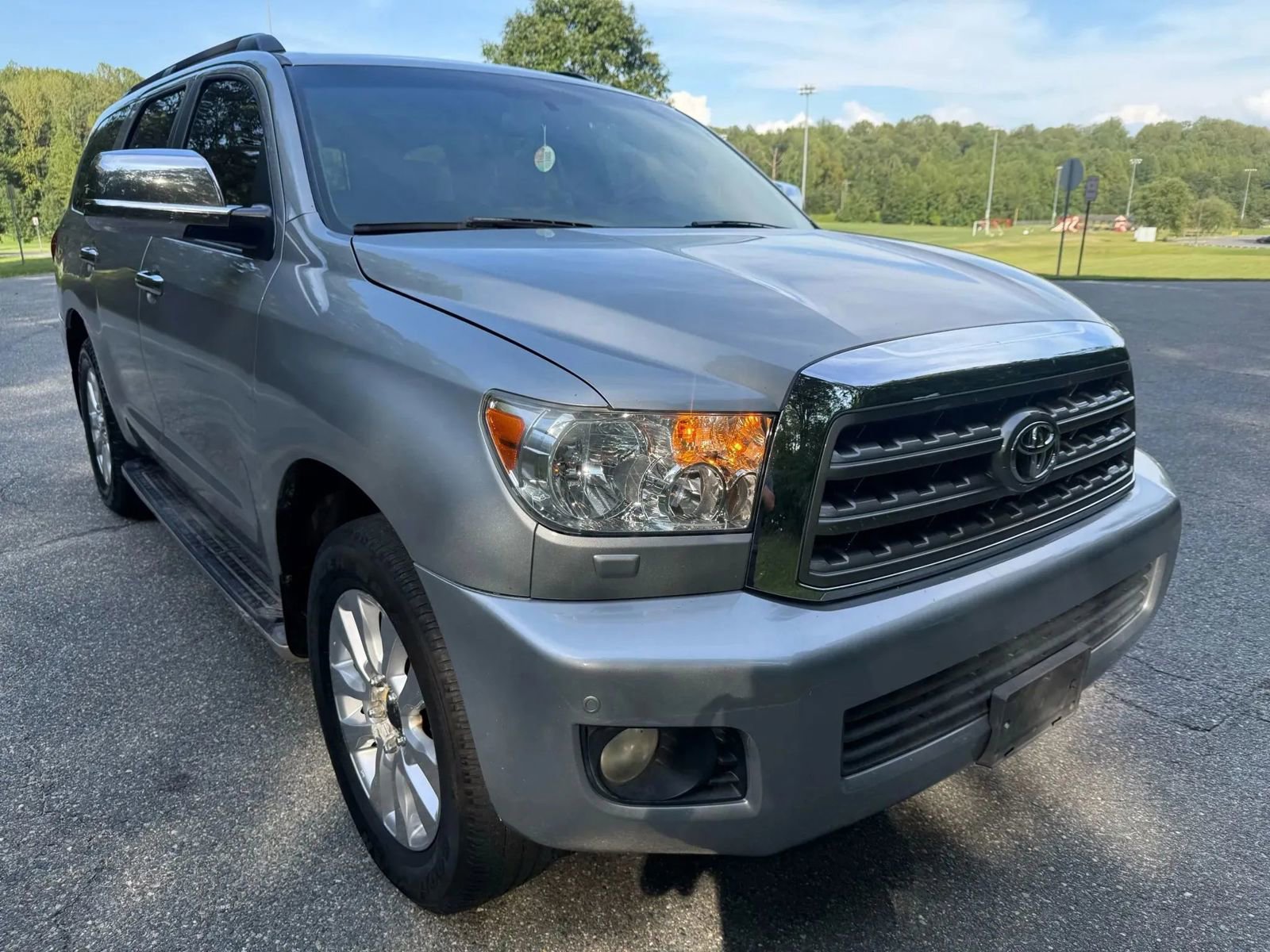 Used 2008 Toyota Sequoia Platinum image 3
