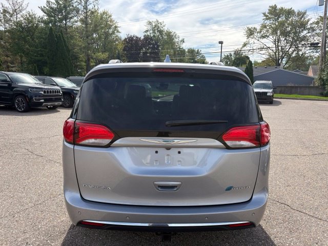 Used 2018 Chrysler Pacifica Limited w/ Advanced Safetytec Group FWD image 4