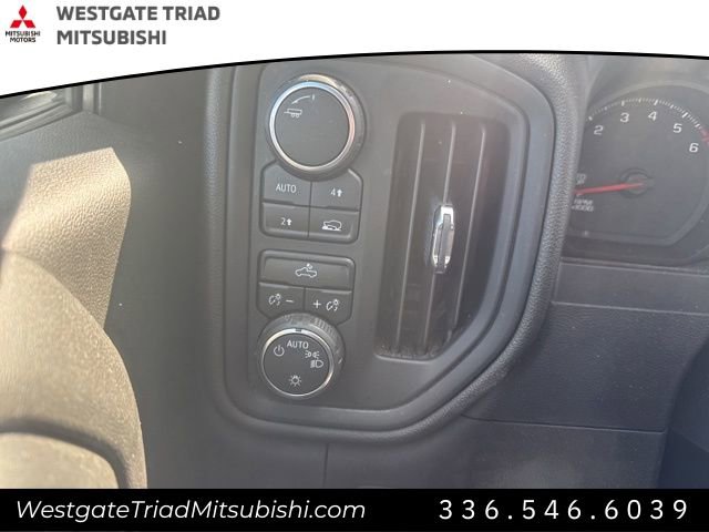 Used 2021 Chevrolet Silverado 1500 Custom image 16