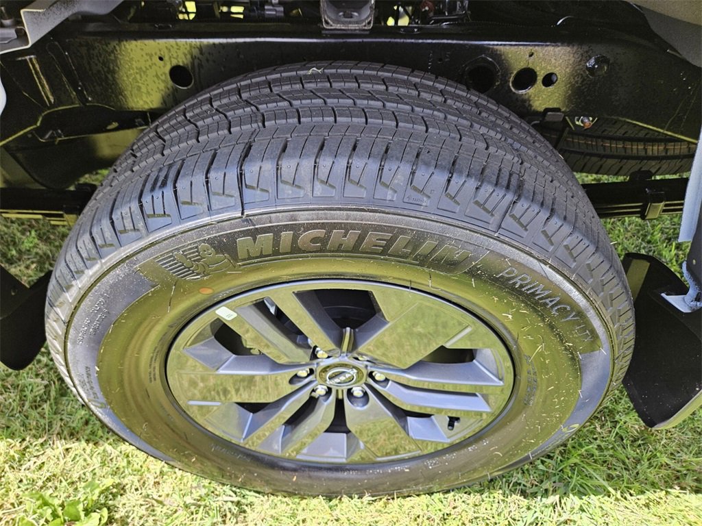 New 2026 Nissan Frontier SV w/ All-Weather Content Package image 8