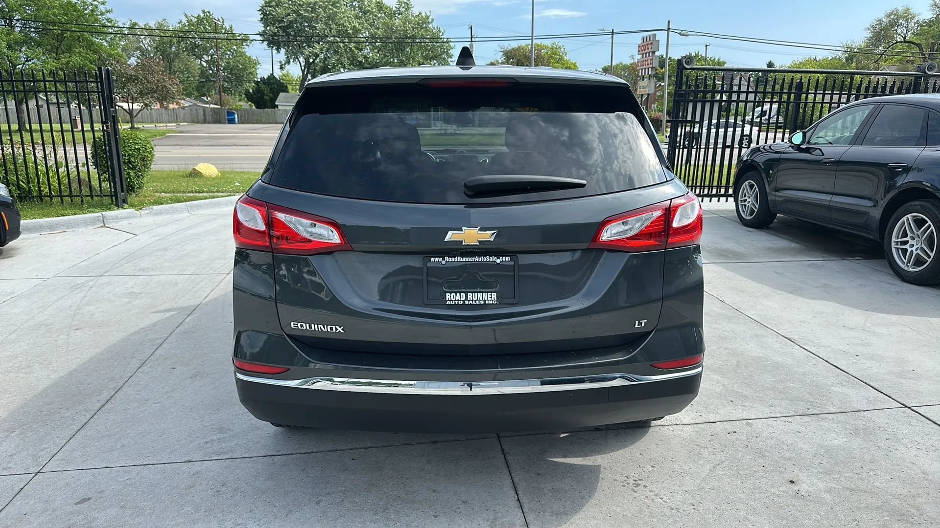 Used 2021 Chevrolet Equinox LT FWD image 6