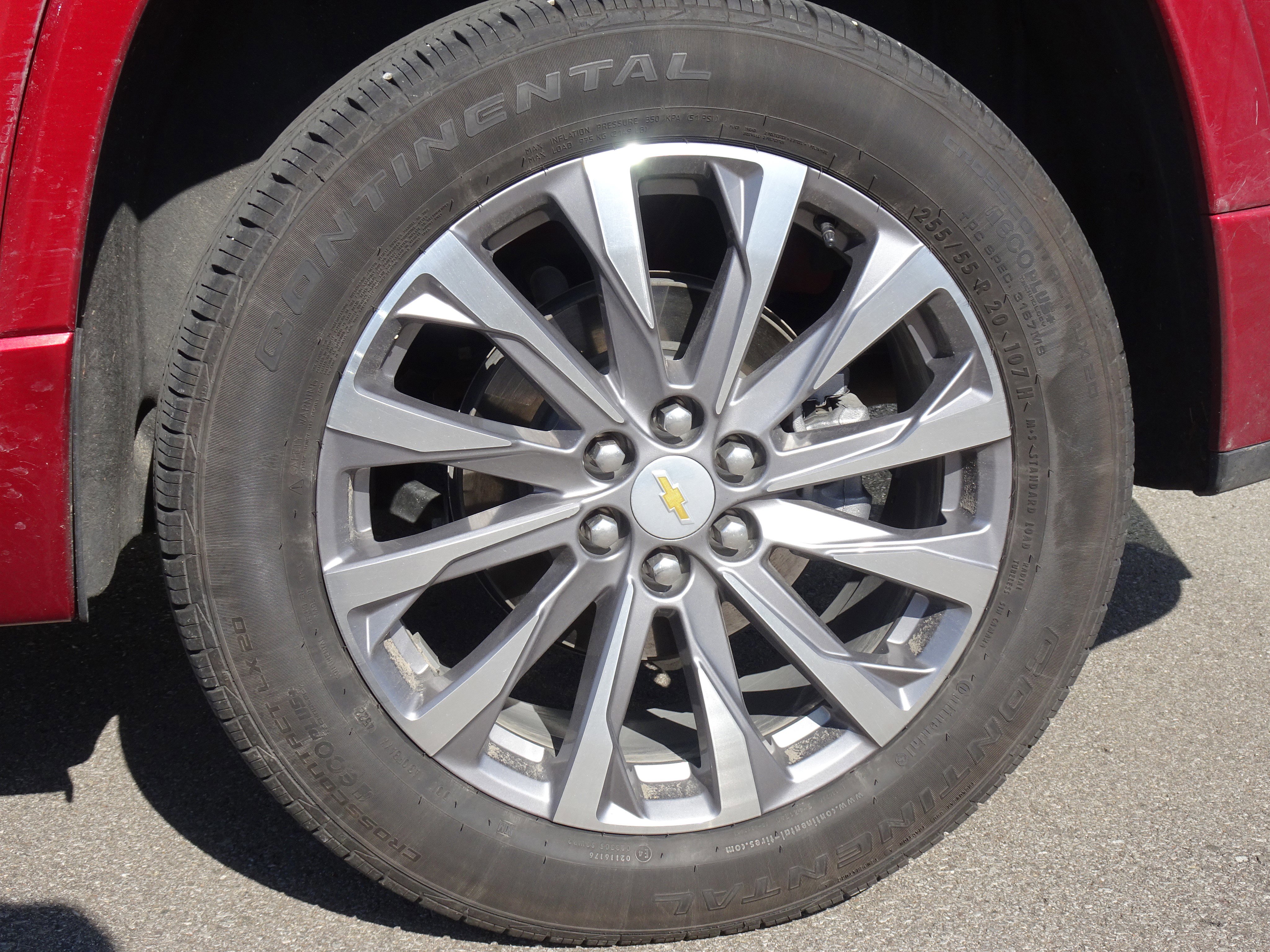 Used 2023 Chevrolet Traverse Premier w/ LPO, Floor Liner Package FWD image 29