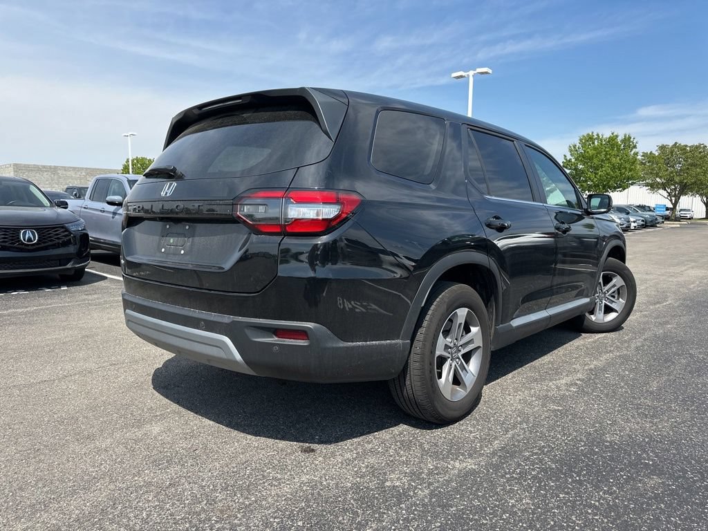 Used 2025 Honda Pilot EX-L image 8