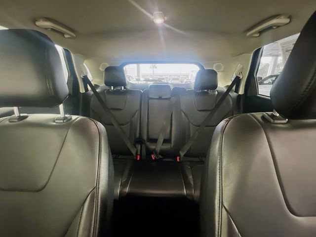 Used 2018 Ford Edge Titanium image 26