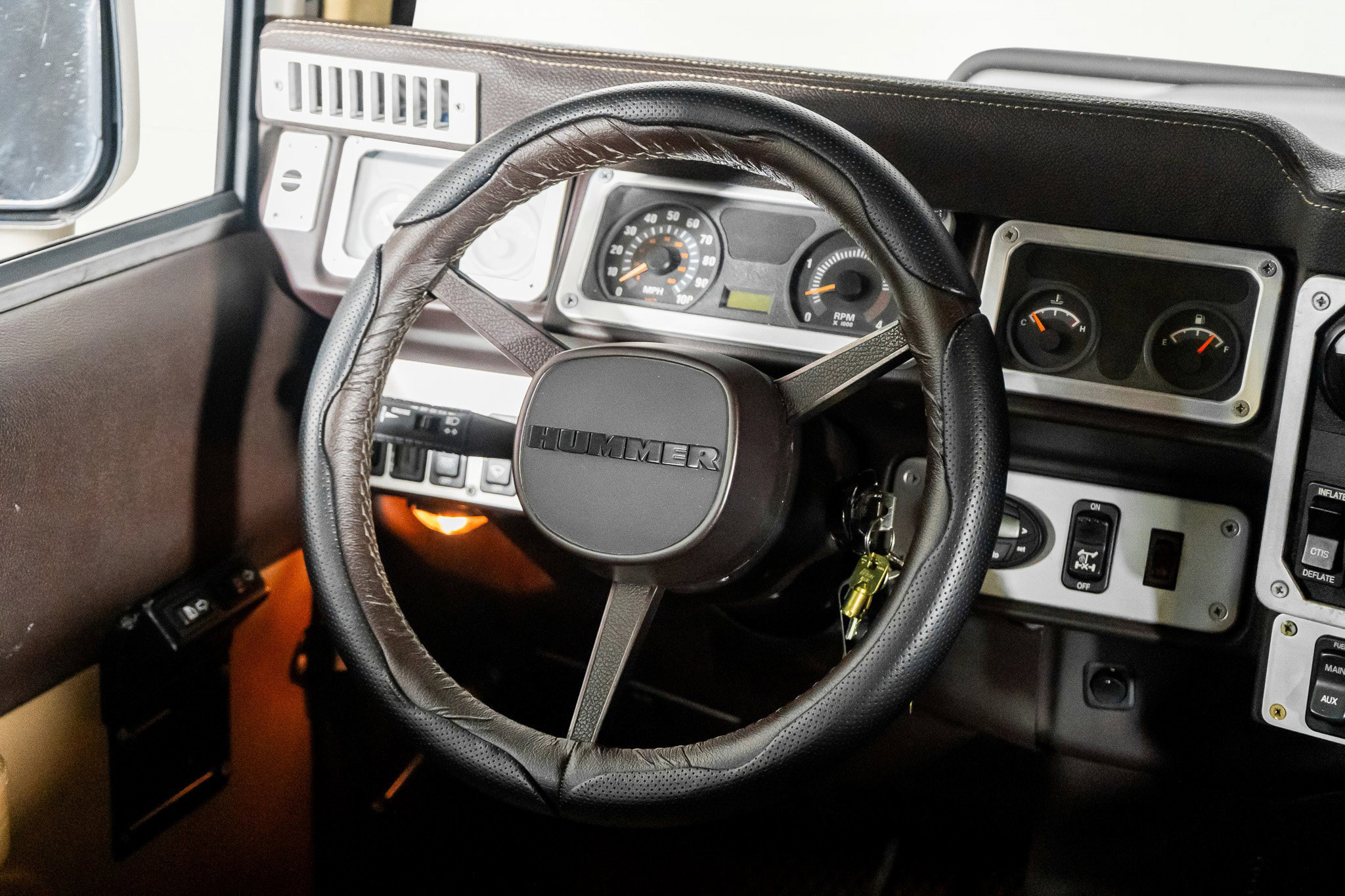 Used 2003 HUMMER H1 4-Door Wagon image 54