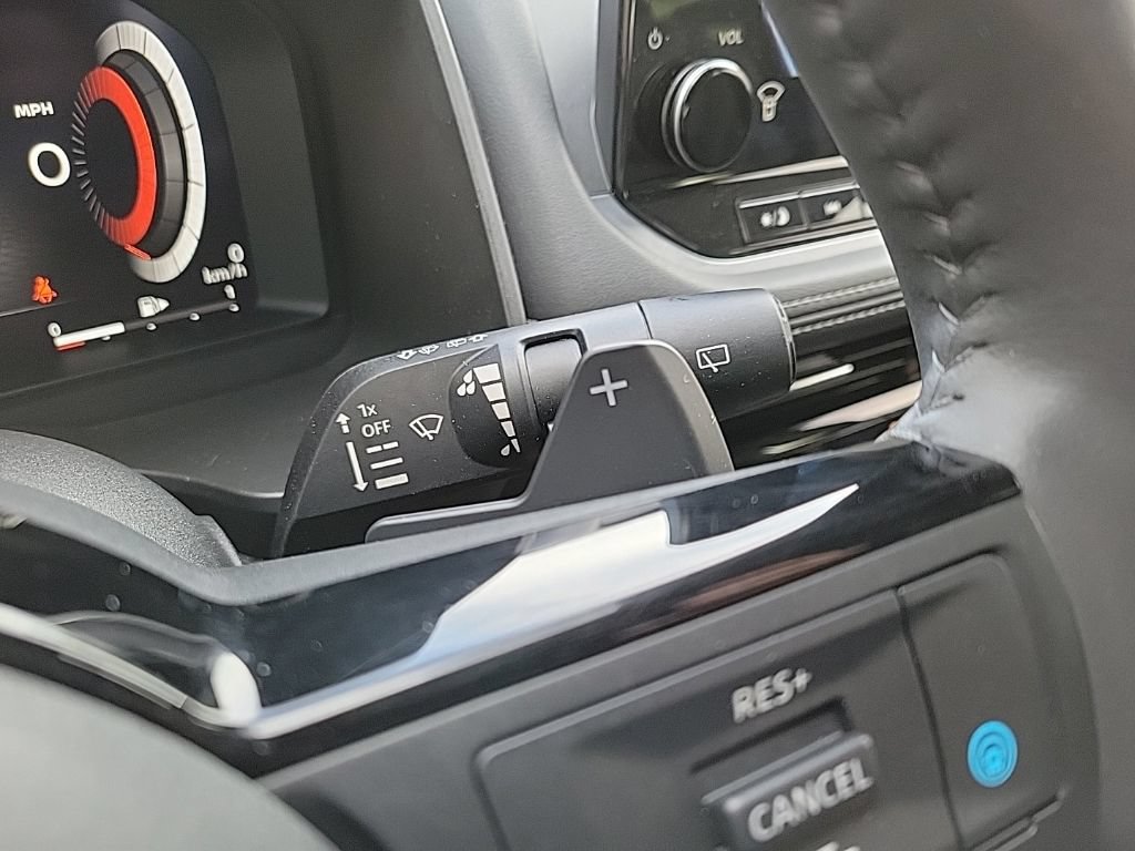Used 2023 Nissan Rogue Platinum w/ Platinum Premium Package AWD/4WD image 26