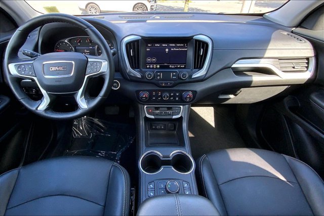 Used 2024 GMC Terrain SLT AWD/4WD image 15