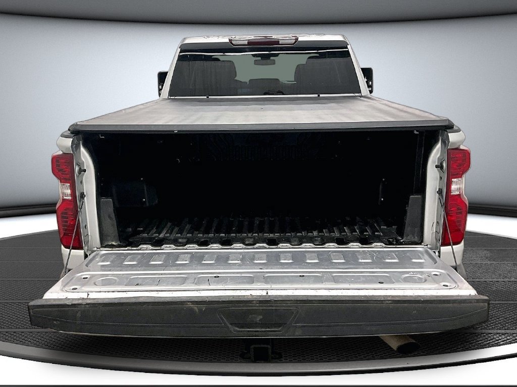 Used 2023 Chevrolet Silverado 2500 Custom w/ Custom Value Package AWD/4WD image 7