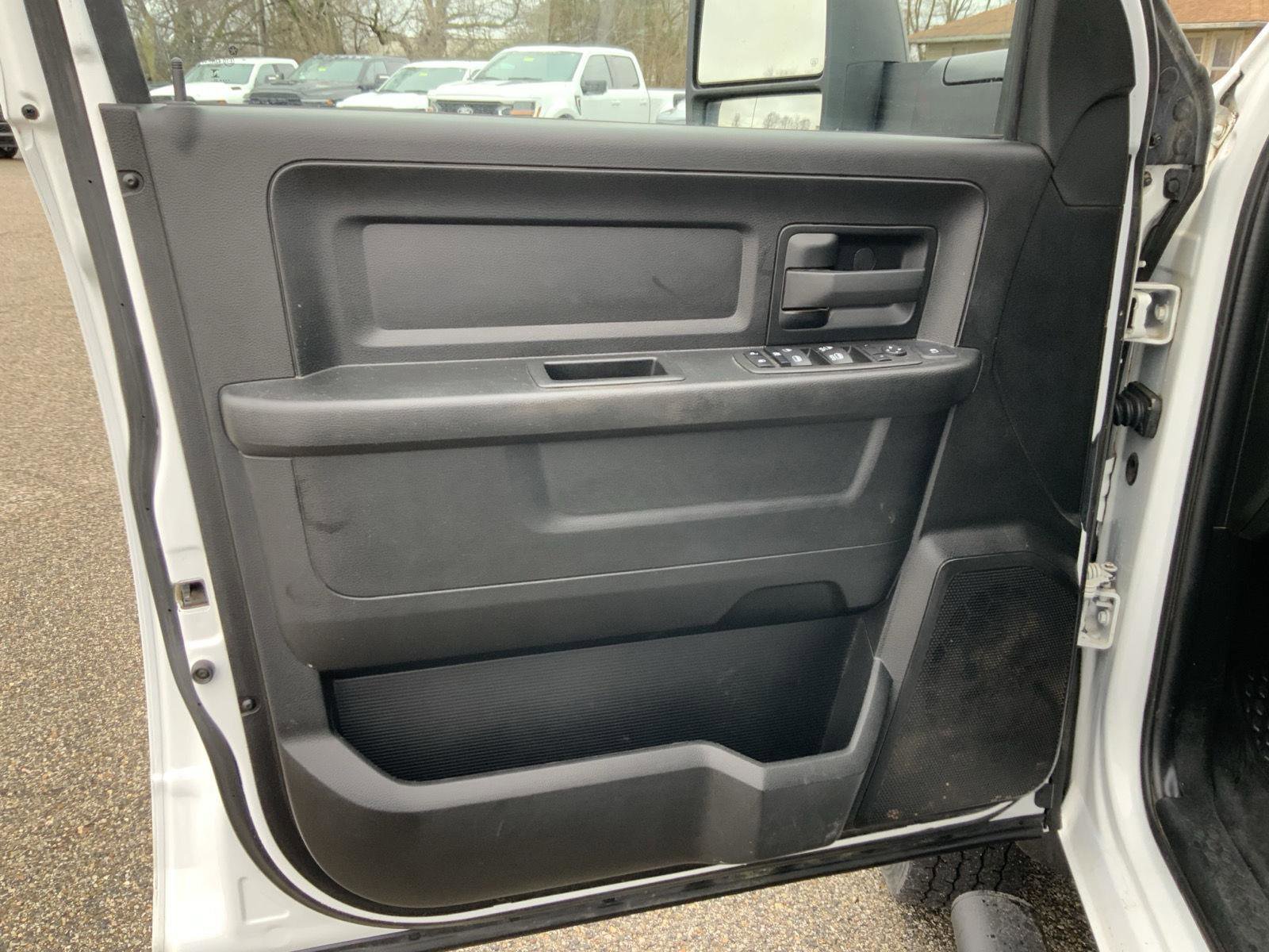 Used 2023 RAM 4500 Tradesman w/ Chrome Appearance Group AWD/4WD image 19